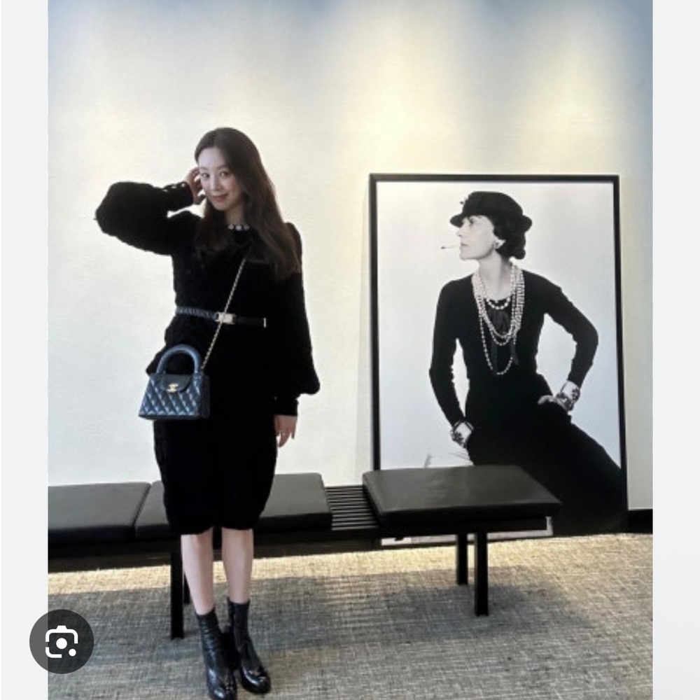 Chanel small Kelly bag. Black calf leather